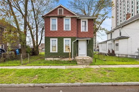 919 Cedar Ave, Niagara Falls, NY 14301