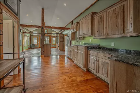 Entry Way - 2367 Hess Rd, Appleton, NY 14008 photo 2 of 11