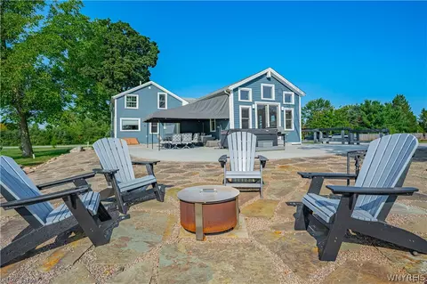 Exterior - 2367 Hess Rd, Appleton, NY 14008 photo 5 of 7