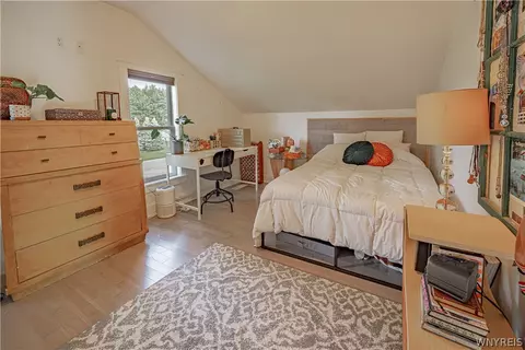 Bedroom - 2367 Hess Rd, Appleton, NY 14008 photo 4 of 7