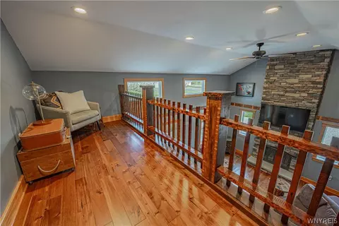 Entry Way - 2367 Hess Rd, Appleton, NY 14008 photo 8 of 11