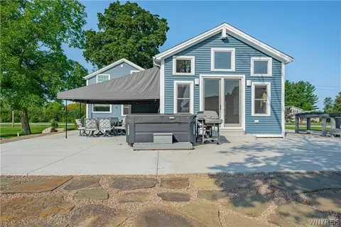 Exterior - 2367 Hess Rd, Appleton, NY 14008 photo 4 of 7
