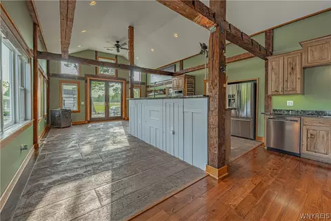 Entry Way - 2367 Hess Rd, Appleton, NY 14008 photo 5 of 11