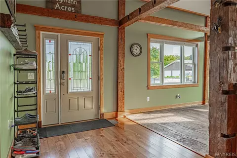 Entry Way - 2367 Hess Rd, Appleton, NY 14008 photo 1 of 11