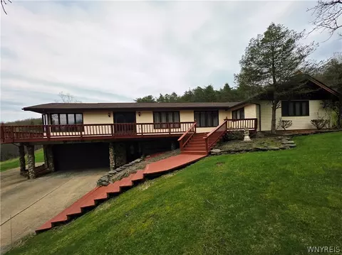 7044 Crane Rd, Ellicottville, NY 14731