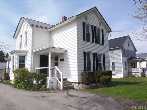 19 Buell St, Batavia, NY 14020