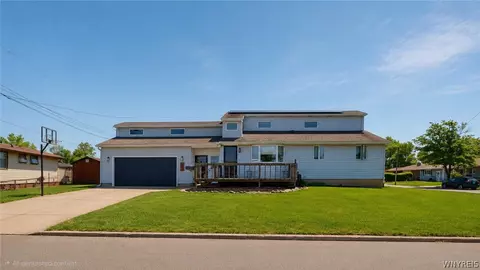 37 Norman Dr, Depew, NY 14043