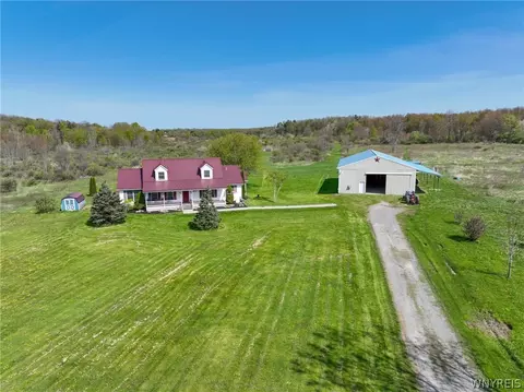 2978 Brown St, Collins, NY 14034