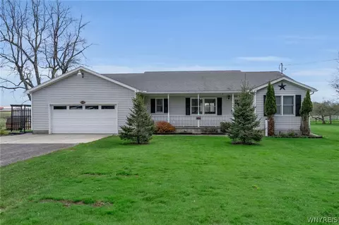 10259 Warner Gulf Rd, Holland, NY 14080