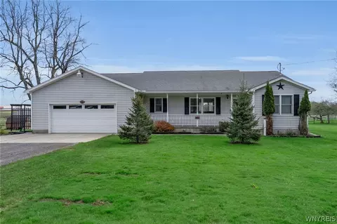 10259 Warner Gulf Rd, Holland, NY 14080