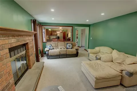 Living - 5 Hidden Trl, Lancaster, NY 14086 photo 4 of 5