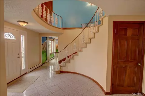 Entry Way - 5 Hidden Trl, Lancaster, NY 14086 photo 2 of 3