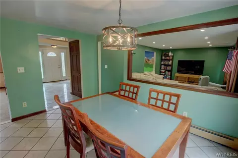 Dining - 5 Hidden Trl, Lancaster, NY 14086 photo 3 of 3