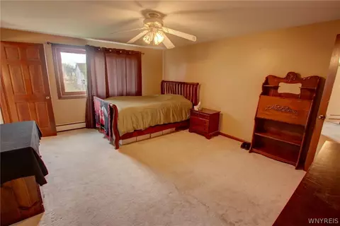 Bedroom - 5 Hidden Trl, Lancaster, NY 14086 photo 2 of 8