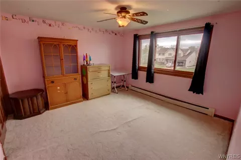 Bedroom - 5 Hidden Trl, Lancaster, NY 14086 photo 4 of 8