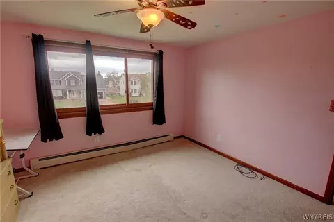 Bedroom - 5 Hidden Trl, Lancaster, NY 14086 photo 5 of 8