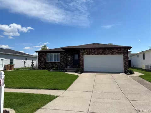 113 Woodgate Dr, Cheektowaga, NY 14227