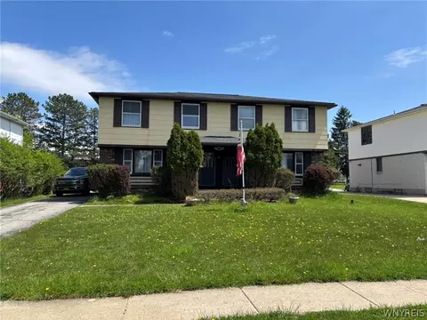 41 French Lea Rd, West Seneca, NY 14224