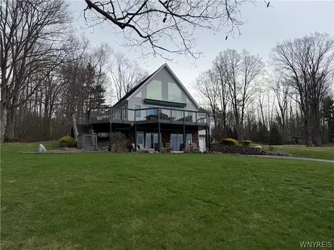 190 Lakeside Dr #A, Ellery, NY 14712