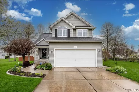 2657 Rishan Ter, Wheatfield, NY 14304