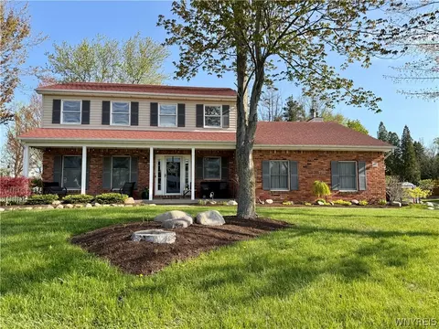 3002 Hillbrook Dr, Eden, NY 14057