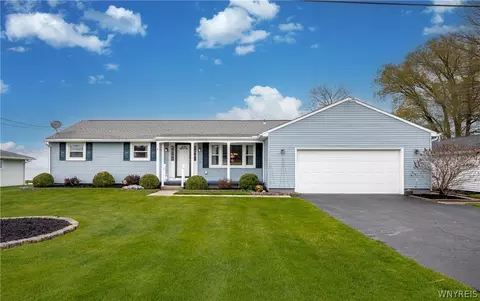 4653 Thilk Dr, Wilson, NY 14172
