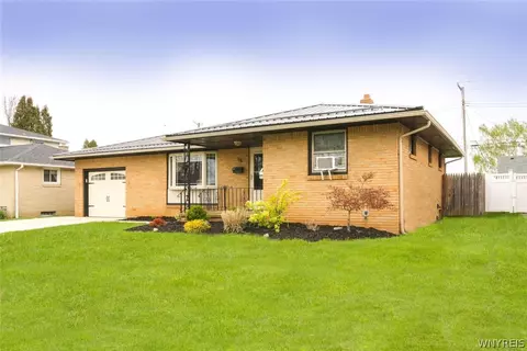 38 Greenway Blvd, Cheektowaga, NY 14225