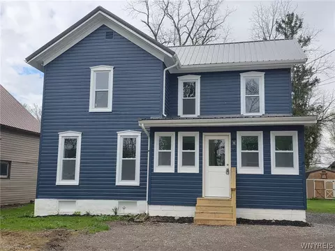 56 Main St, Middlebury, NY 14591