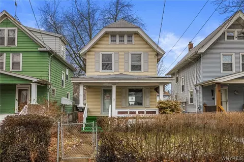 2436 Cleveland Ave, Niagara Falls, NY 14305