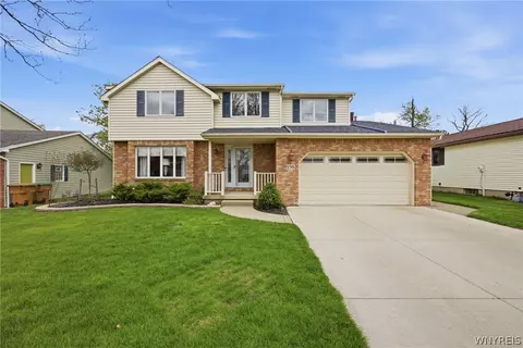 198 Barbados Dr, Cheektowaga, NY 14227