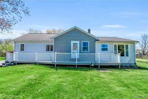 1144 Sweet Home Rd, Niagara Falls, NY 14305