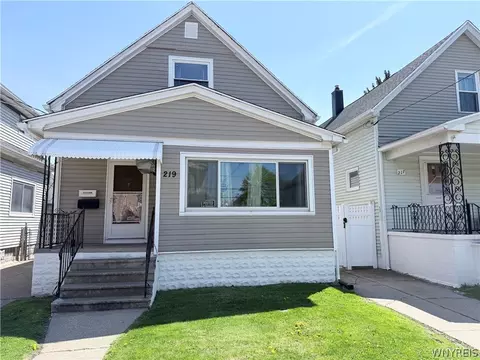 219 Weiss St, Buffalo, NY 14206