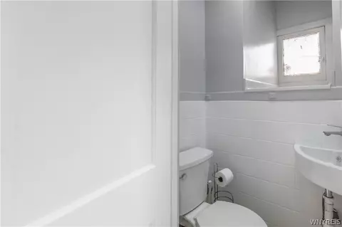 Bath - 9 Hamlin Rd, Buffalo, NY 14208 photo 1 of 3