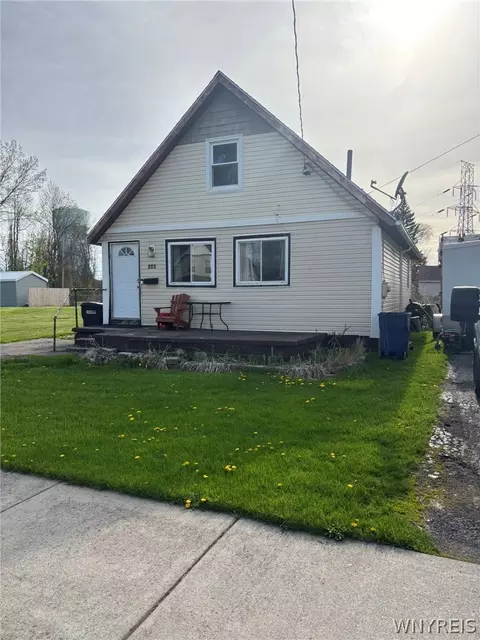 538 59th St, Niagara Falls, NY 14304