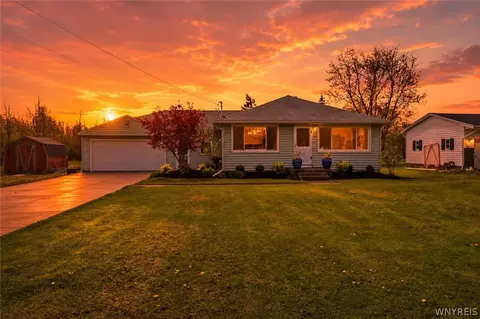 1822 Webb Rd, Grand Island, NY 14072