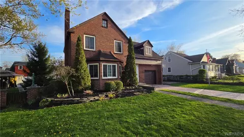 100 Regent St, Lockport, NY 14094