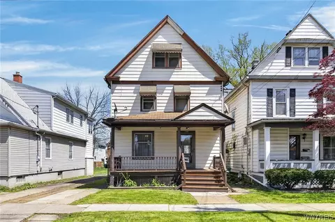 805 16th St, Niagara Falls, NY 14301