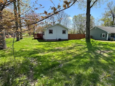 Exterior - 9611 Quebec St, Evans, NY 14006 photo 3 of 6