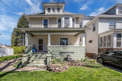 76 Chipman Pl, North Tonawanda, NY 14120