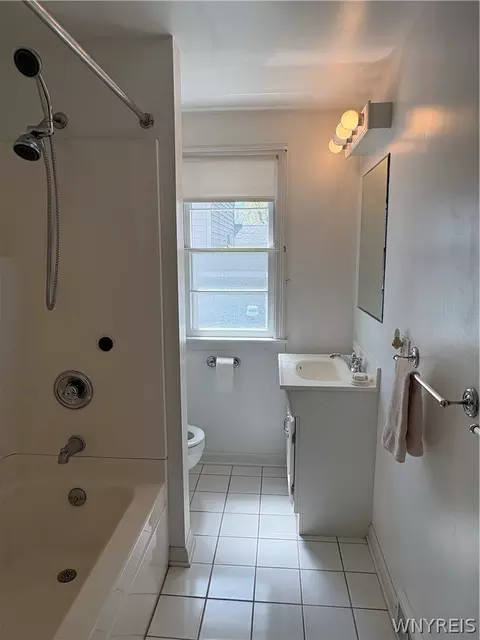 Bath - 844 Delaware Rd, Buffalo, NY 14223 photo 1 of 2
