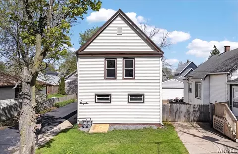 36 Willow St, Lackawanna, NY 14218