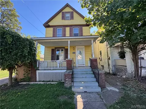 1705 Niagara St, Niagara Falls, NY 14303
