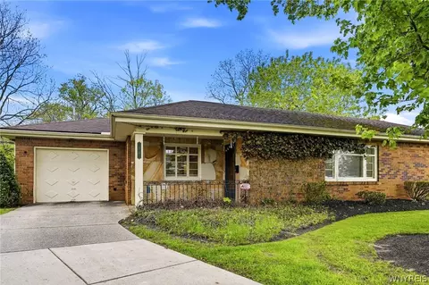 50 Farber Ln, Amherst, NY 14221