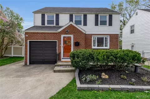 7 Kendale Rd, Cheektowaga, NY 14215