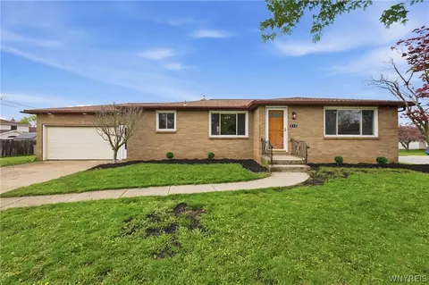 215 Steven Dr, Cheektowaga, NY 14227