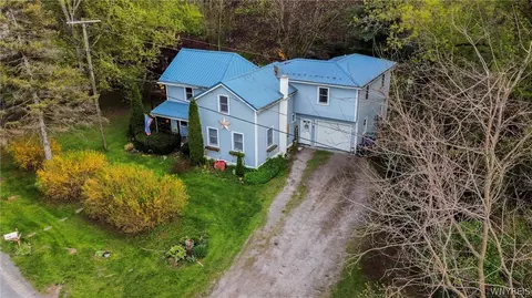 10246 Mill Rd, Ridgeway, NY 14103
