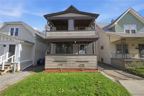 95 Custer St, Buffalo, NY 14214