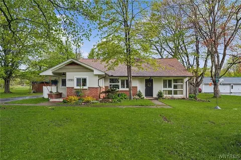1731 Mill Rd, Aurora, NY 14170
