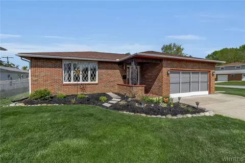64 Campus Dr, West Seneca, NY 14224