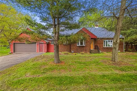 501 Lein Rd, West Seneca, NY 14224